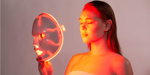 Can I Use Red Light Therapy with Retinol?
